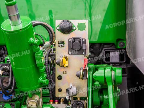 ÚJ 1+2 körös Atzlinger légfék szett. John Deere 8260R, 8285R, 8310R, 8335R, 8360R (IT4) gépekhez, alvázszám: 90.000-ig ÚJ 1+2 körös Atzlinger légfék szett. John Deere 8260R, 8285R, 8310R, 8335R, 8360R (IT4) gépekhez, alvázszám: 90.000-ig