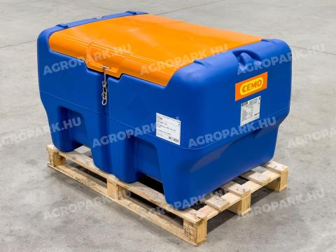 ÚJ CEMO 440 literes szállítható AdBlue tartály fedéllel. automata töltőpisztollyal, 12V-os szivattyúval, 4 méter tömlővel ÚJ CEMO 440 literes szállítható AdBlue tartály fedéllel. automata töltőpisztollyal, 12V-os szivattyúval, 4 méter tömlővel