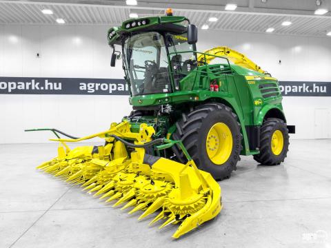 John Deere 8200 4WD (389/630 üzemórás) silózó, Kemper 360+ asztallal, szemroppantó, Activefill