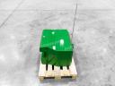 ÚJ 600 kg-os tömbsúly John Deere súlytartó konzolra. fém külső héj, beton belső, zöld színű, vonórésszel, AGROPARK felirattal