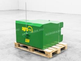 ÚJ 1200 kg-os tömbsúly John Deere súlytartó konzolra. fém külső héj, beton belső, zöld színű, vonórésszel, AGROPARK felirattal