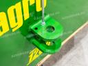 ÚJ 1200 kg-os tömbsúly John Deere súlytartó konzolra. fém külső héj, beton belső, zöld színű, vonórésszel, AGROPARK felirattal