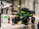 Emelő szett John Deere 4730 és 4830 permetezőgépekhez. 193 cm hasmagassághoz (alap magassághoz képest +41 cm ), szükséges kiegészítőkkel