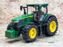 ÚJ John Deere 7R 350 játéktraktor. valósághű funkciók, strapabíró kialakítás ABS műanyagból, 4 éves kortól ajánlott, 1:16 méretarány