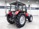 MTZ 892.2 (4869 üzemórás) traktor, egyenes hidas, piros rendszámos