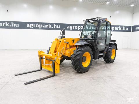JCB 531-70 (1064 üzemóra) 7 méteres emelés, 3.100 kg teherbírás, Joystick, klíma, raklapvilla, Powershift, Q-fit, MAXTRAC JCB 531-70 (1064 üzemóra) 7 méteres emelés, 3.100 kg teherbírás, Joystick, klíma, raklapvilla, Powershift, Q-fit, MAXTRAC