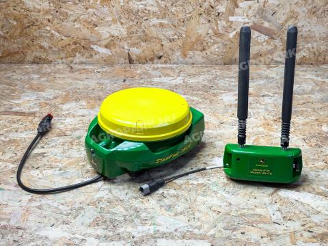 ÚJ John Deere StarFire 7500 (SF7500) antenna + John Deere 4G RTK modem. RTK (+/- 2,5cm) pontosság, RTK aktiváció, 4G SIM kártyás RTK modem ÚJ John Deere StarFire 7500 (SF7500) antenna + John Deere 4G RTK modem. RTK (+/- 2,5cm) pontosság, RTK aktiváció, 4G SIM kártyás RTK modem