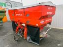 KUHN Axera 1102 H-EMC függesztett műtrágyaszóró, 2800 literes tartály, hidraulikus hajtás, mérleg, Quantron P monitor, ponyva, 12-42 m szórás