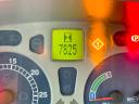 New Holland T6010 Plus (7825 üzemórás) traktor, Powershift, homlokrakodó, rugózott híd, légfék, 4 pár hidr. kör