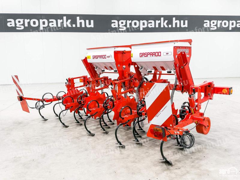 ÚJ Maschio Gaspardo HP4 4 soros sorközművelő, 2 x 160 l műtrágyatartály, csukható váz