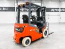 ÚJ HELI 2,5 tonnás Li-ion elektromos targonca 4,7 méteres emeléssel négytámaszú lítium-ionos elektromos targonca, 2500 kg teherbírás, triplex, 4,7 m emelés, 18 km/h