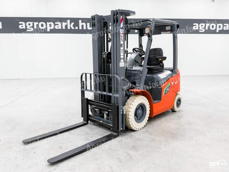 ÚJ HELI 2,5 tonnás Li-ion elektromos targonca 4,7 méteres emeléssel négytámaszú lítium-ionos elektromos targonca, 2500 kg teherbírás, triplex, 4,7 m emelés, 15 km/h