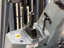 ÚJ HELI 2,5 tonnás Li-ion elektromos targonca 4,7 méteres emeléssel négytámaszú lítium-ionos elektromos targonca, 2500 kg teherbírás, triplex, 4,7 m emelés, 15 km/h