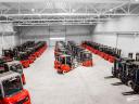 ÚJ HELI 3,5 tonnás Li-ion elektromos targonca 3,3 méteres emeléssel négytámaszú lítium-ionos elektromos targonca, 3500 kg teherbírás, 3,3 m emelés, zárt fülke, 15 km/h