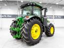 John Deere 8260R (12104 üzemórás) traktor, 16/5 Powershift, AutoTrac ready, légfék, Michelin gumik, 4 pár hidraulika
