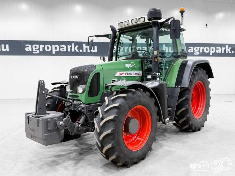Fendt 716 Vario (22845 üzemórás) 50 km/h Vario váltó, rugózott híd és fülke, front hidraulika, 4 pár hidr. 