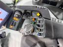 Claas Axion 930 (4864 üzemórás) CMATIC 50 km/h, rugózott híd és fülke, légfék, aut. kormányzás előkészítés, ISOBUS, 4 pár hidraulikakör