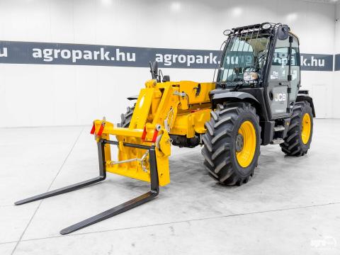 JCB 531-70 (815 üzemórás) teleszkópos rakodó, 7 méteres emelés, 3.100 kg teherbírás, Joystick, klíma, raklapvilla, Powershift, Q-fit JCB 531-70 (815 üzemórás) teleszkópos rakodó, 7 méteres emelés, 3.100 kg teherbírás, Joystick, klíma, raklapvilla, Powershift, Q-fit