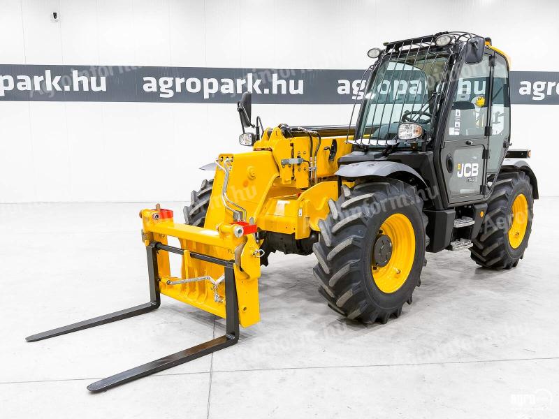 JCB 535-95 (619 üzemórás) teleszkópos rakodó, Joystick, Powershift, klíma, Q-FIT raklapvillával