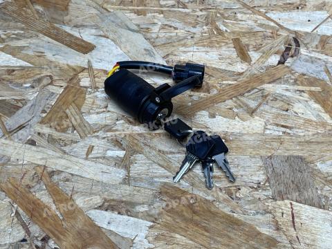 Heli - 12V tekerős indítókapcsoló - Q74A2-42041T