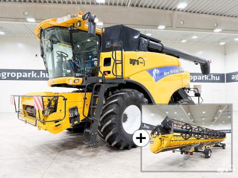 New Holland CR9090 4WD (2457/3064 üzemóra) rotoros, 10,7 m Varifeed asztal, szállítókocsi, repcekaszák, kétfokozatú rotormeghajtás, összkerékhajtás, 900/60R32 gumizás