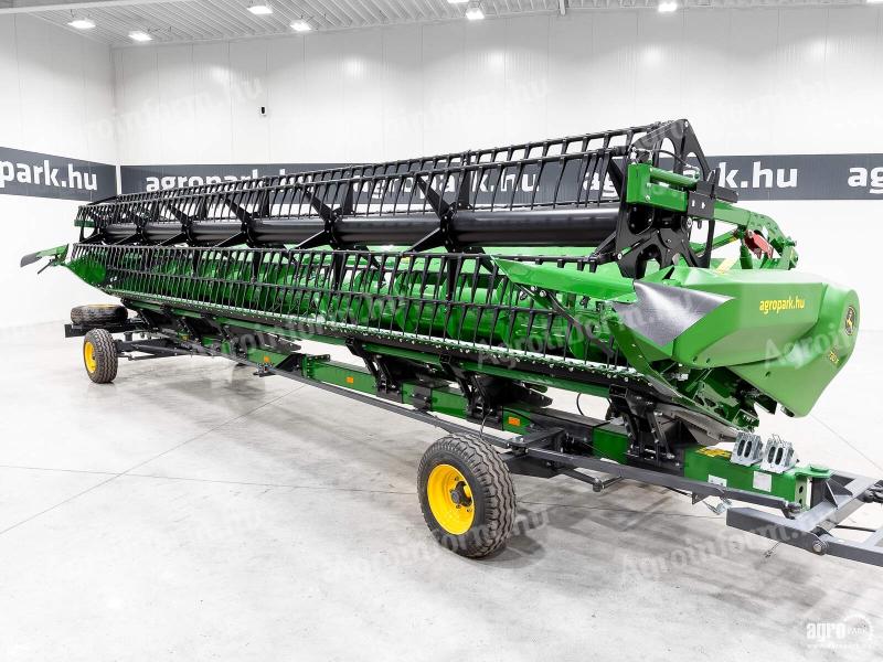ÚJ John Deere 730X 9,15 méteres, változtatható mélységű Vario gabona vágóasztal, repcekaszák, szállítókocsi