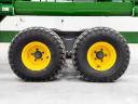 ÚJ John Deere 725X 7,6 méteres, változtatható mélységű Vario gabona vágóasztal, repcekaszák, szállítókocs