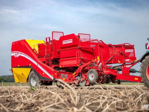 ÚJ GRIMME Evo 260 ClodSep vontatott, kétsoros burgonya betakarítógép, 6.000 kg bunkerkapacitás, hidraulikus hajtású pálcáshevederek és leválasztók
