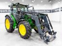 ÚJ Quicke N4S homlokrakodó. John Deere 5M szériás traktorokhoz, 3,8 m emelési magasság, 1.840 kg emelési erő, párhuzamos szintezés, lengéscsillapítás