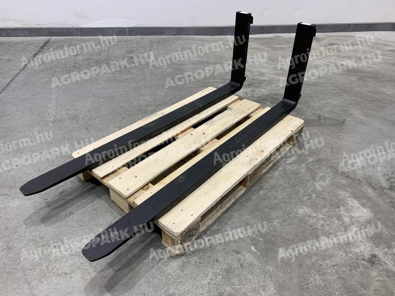 ÚJ 1,6 méter hosszú targonca emelővilla szett 100 x 40 mm, FEM2A felfogatással. 2 darab emelővilla, 1.250 kg villánkénti teherbírás (500 mm teher tömegközéppontban)