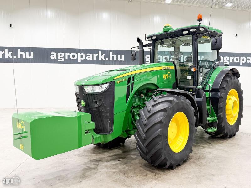 John Deere 8270R (6221 üzemóra) 16/5 Powershift 40 km/h, rugózott híd, rugózott fülke, full AutoTrac, légfék, Michelin, 4 pár hidraulikakör