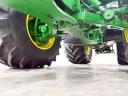 John Deere 8430 (6300 üzemóra) 16/5 Powershift 40 km/h, rugózott híd, Active Seat, ISOBUS, 900/60R42
