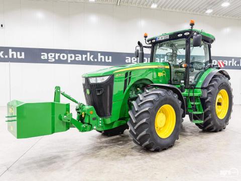 John Deere 8310R (15882 üzemóra) 16/5 Powershift 40 km/h váltó, ILS rugózott első híd, légfék, AutoTrac Ready John Deere 8310R (15882 üzemóra) 16/5 Powershift 40 km/h váltó, ILS rugózott első híd, légfék, AutoTrac Ready