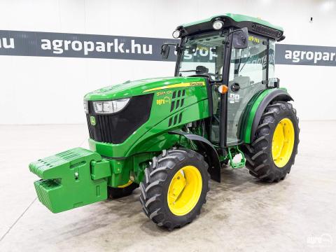 John Deere 5105GN (2490 üzemóra) 24/12 elektrohidraulikus Hi-Lo váltó, 40 km/h, keskeny fülke, 3 pár hidraulikakör, klíma John Deere 5105GN (2490 üzemóra) 24/12 elektrohidraulikus Hi-Lo váltó, 40 km/h, keskeny fülke, 3 pár hidraulikakör, klíma