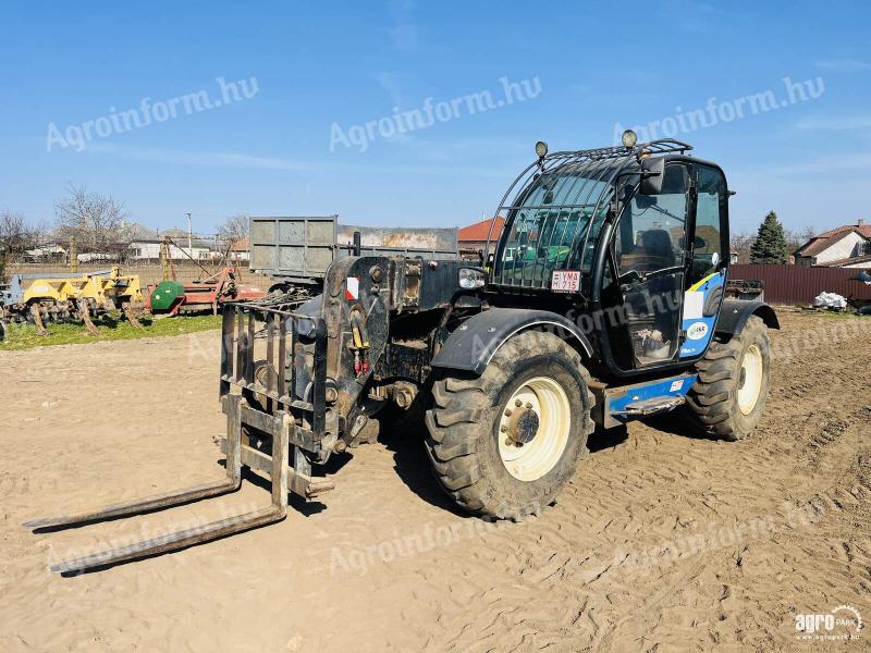 New Holland LM5060 PLUS (8027 üzemóra) Powershift 4/3 sebesség, 35 km/h, 4.000 kg-os teherbírás, 7,1 m emelési magasság, Joystick, piros rendszám