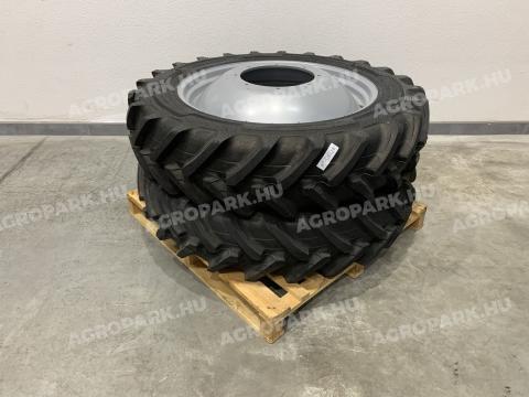 320/85R36 és 340/85R48 fix művelőkerék szett. Case IH, New Holland traktorokhoz, 1600 mm-es nyomtávval, újszerű állapotban