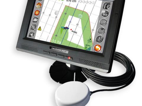 LD-Agro  LineGuide 800 sorvezető GeoX4 GPS vevővel LD-Agro  LineGuide 800 sorvezető GeoX4 GPS vevővel