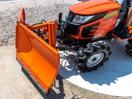 Tolólap 150cm-es, fronthidraulikára, gyorskapcsoló szerkezetre, akár 3 pontos szerszámfüggesztésre, Komondor SHE-150/F