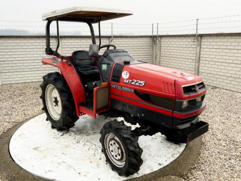 Mitsubishi MT225 japán kistraktor Mitsubishi MT225 japán kistraktor