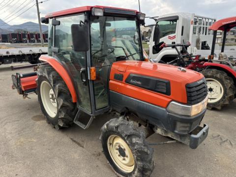 Kubota KL33 Cabin japán kistraktor Kubota KL33 Cabin japán kistraktor