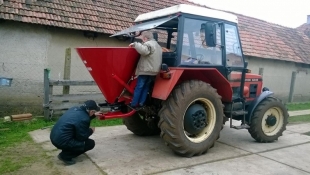 Kissné Szekeres Ágnes - A legfiatalabb gazda, az MTZ és a Zetor...