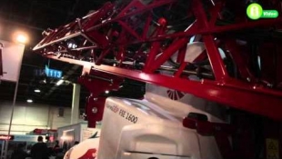 Sapphire II. - megújult Kertitox Bora és egy önjár permetezőgép – AGROmashExpo 2013