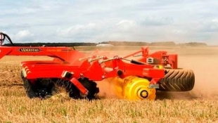 Väderstad Carrier- tarlóhántás profi géppel!