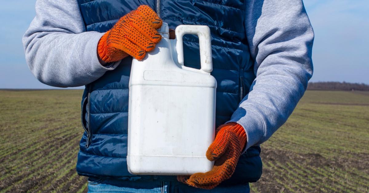 Mindig a gyanútlan gazda issza meg a levét: illegális vegyszerek a piacon Mindig a gyanútlan gazda issza meg a levét: illegális vegyszerek a piacon