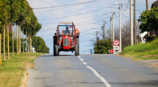 Használt traktor vásárlása: mit ellenőrizzünk a próbakör előtt? Használt traktor vásárlása: mit ellenőrizzünk a próbakör előtt?