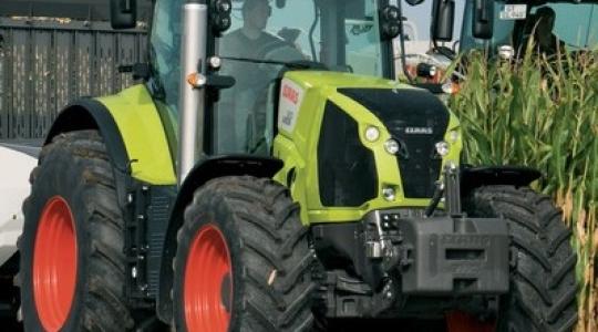 Nagylátószögű AXION 800 traktorcsalád Nagylátószögű AXION 800 traktorcsalád