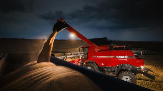 10+1 jó érv a Case IH Axial Flow kombájnok mellett (+Videó)