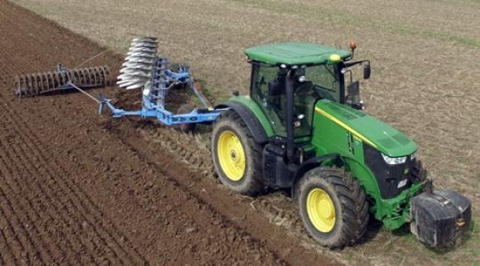 Lemken Diamant 11 féligfüggesztett ekék: Tarlón vagy barázdában? Nem gond.