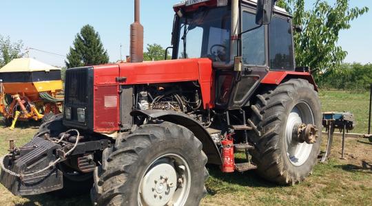 MTZ traktorok hathengeres motorral