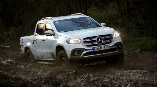 A Mercedes-Benz első pickup modellje – bemutatkozik az X-osztály A Mercedes-Benz első pickup modellje – bemutatkozik az X-osztály